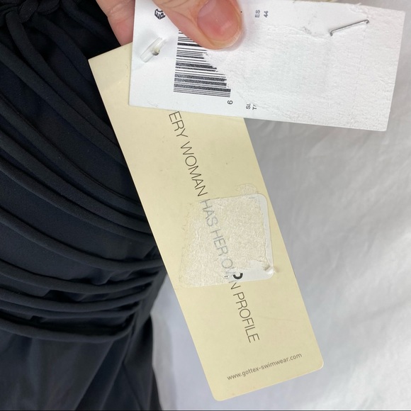 Profile by Gottex Fishnet High Neck One Piece Black Swimsuit size 12 - Picture 10 of 13